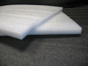 Pěnový přířez 610x500x0,8mm; HDPE laminace; recyklační znak